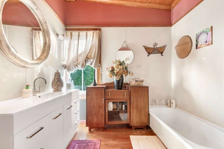 Photo of property in 28 Pakeha Street, Matata, Whakatane, 3194