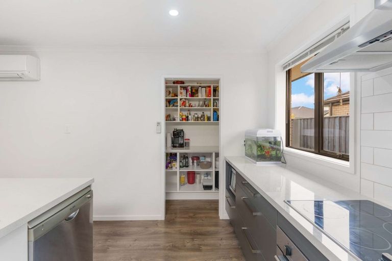 Photo of property in 5 Ragley Way, Rolleston, 7615