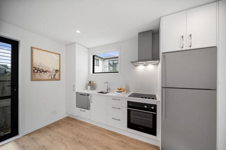 Photo of property in 8/39 Pakuranga Road, Pakuranga, Auckland, 2010