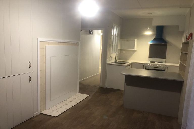 Photo of property in 56 Old Wairoa Road, Papakura, 2110