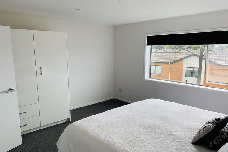 Photo of property in 60 Niu Lane, Te Atatu South, Auckland, 0610