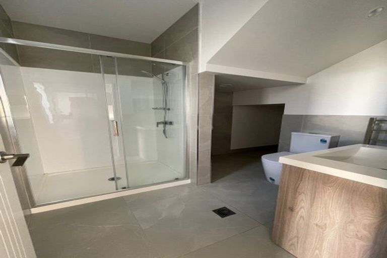 Photo of property in 14 Minhas Road, Papakura, 2110