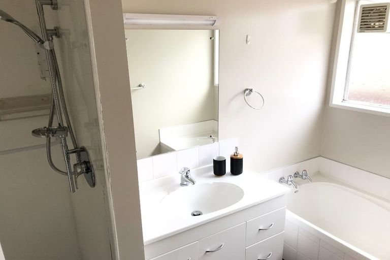 Photo of property in 321 Wairakei Road, Burnside, Christchurch, 8053