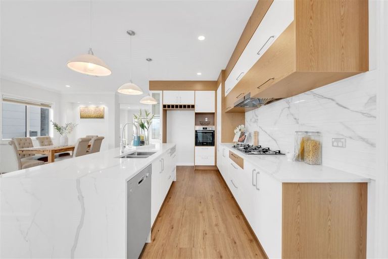 Photo of property in 7 Drover Close, Flat Bush, Auckland, 2019
