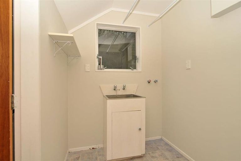 Photo of property in 16b Ngarimu Grove, Ngaio, Wellington, 6035