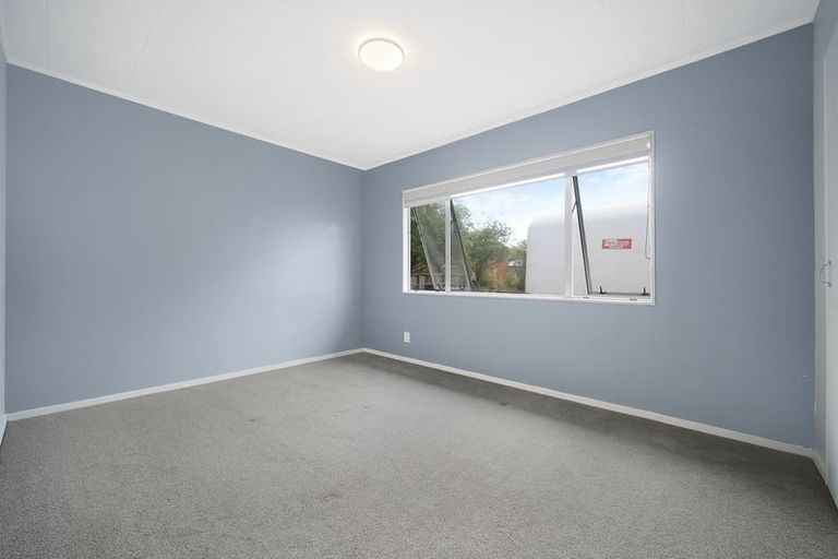 Photo of property in 1/30 Kereru Street, Henderson, Auckland, 0612