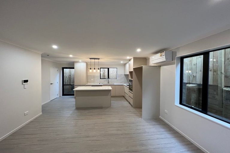 Photo of property in 36a Pukaki Road, Mangere, Auckland, 2022