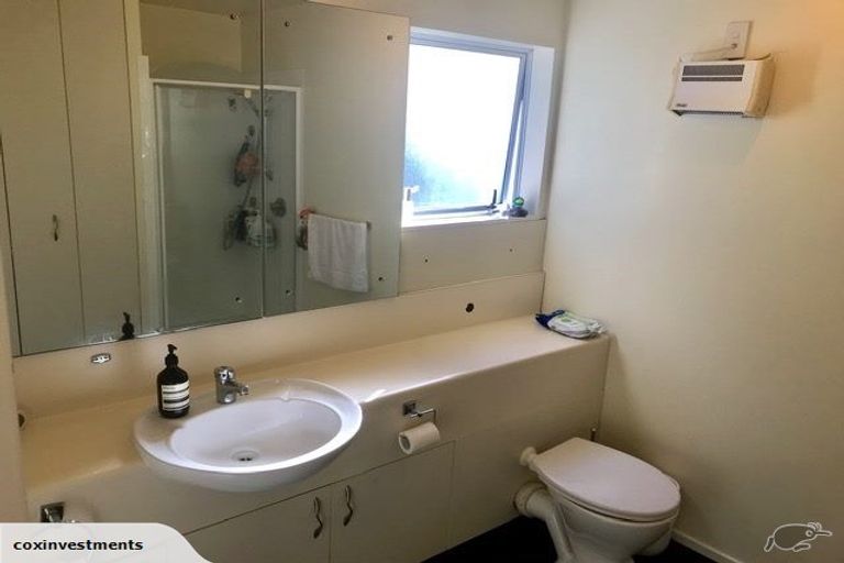 Photo of property in 442f3 Evans Bay Parade, Hataitai, Wellington, 6021