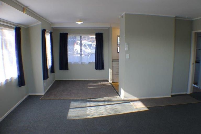 Photo of property in 3/94 Birkenhead Avenue, Birkenhead, Auckland, 0626