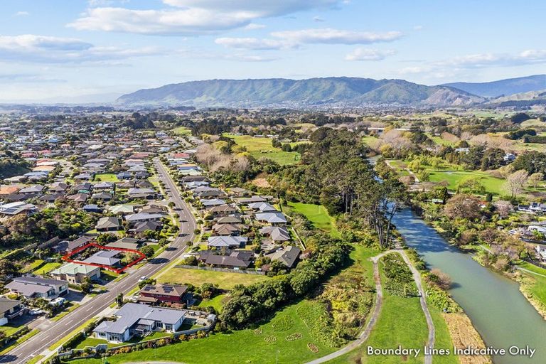 Photo of property in 125 Weggery Drive, Waikanae Beach, Waikanae, 5036