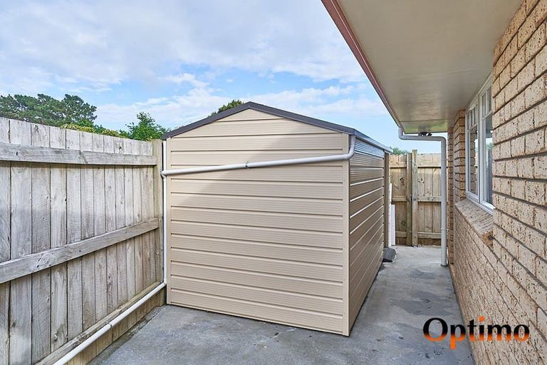 Photo of property in 21 Rothesay Place, Highbury, Palmerston North, 4412