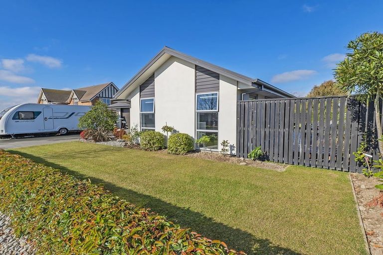 Photo of property in 56 Lewis Crescent, Rolleston, 7614