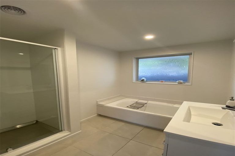 Photo of property in 10 Glen Place, Parklands, Christchurch, 8083