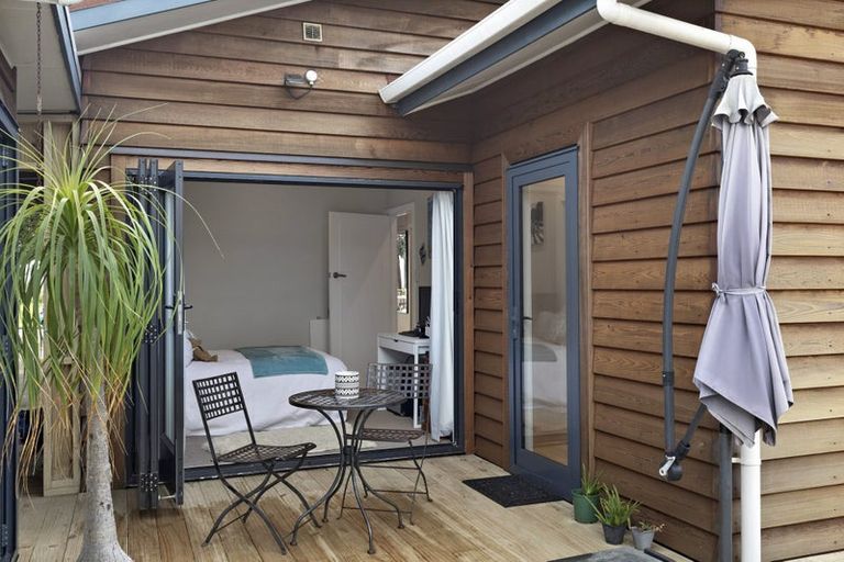 Photo of property in 55 Marine Parade, Paraparaumu Beach, Paraparaumu, 5032