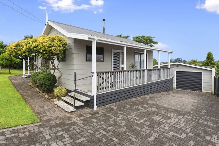 Photo of property in 94 Tuhikaramea Road, Dinsdale, Hamilton, 3204