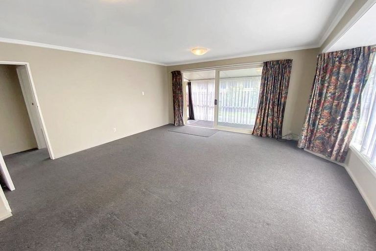 Photo of property in 46 Prestons Road, Redwood, Christchurch, 8051