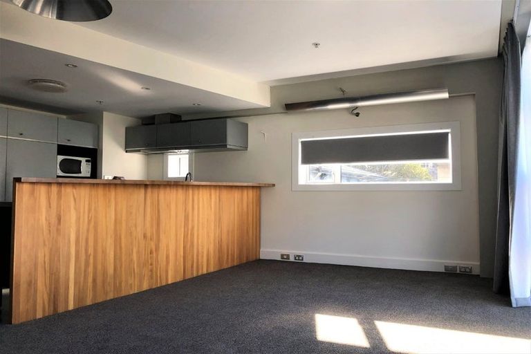 Photo of property in St Pauls Apartments, 66/43u Mulgrave Street, Thorndon, Wellington, 6011