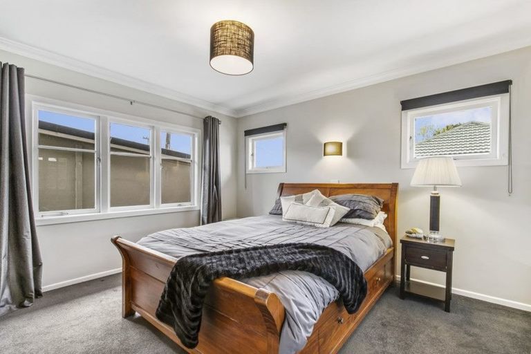 Photo of property in 20 Grove Road, Papakura, 2110