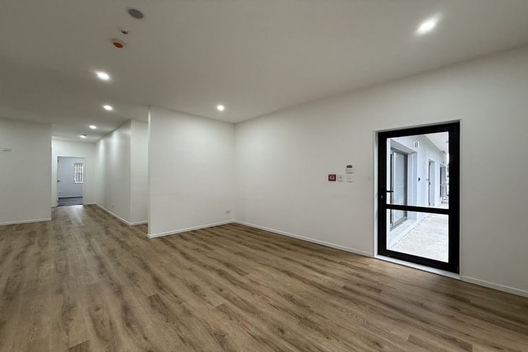 Photo of property in 152 Triangle Road, Massey, Auckland, 0614