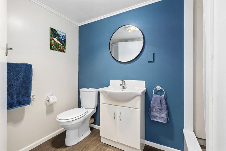 Photo of property in 50 Spencer Street, Crofton Downs, Wellington, 6035