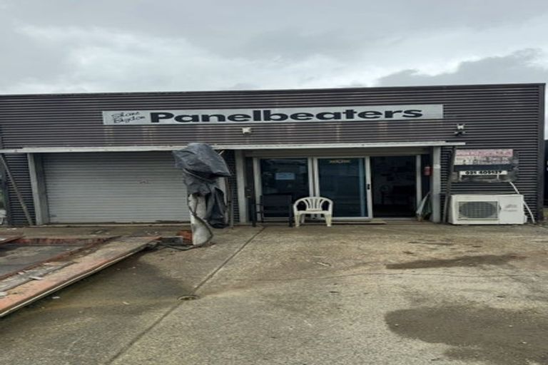 Photo of property in 200 Great North Road, Te Kamo, Kamo, 0185