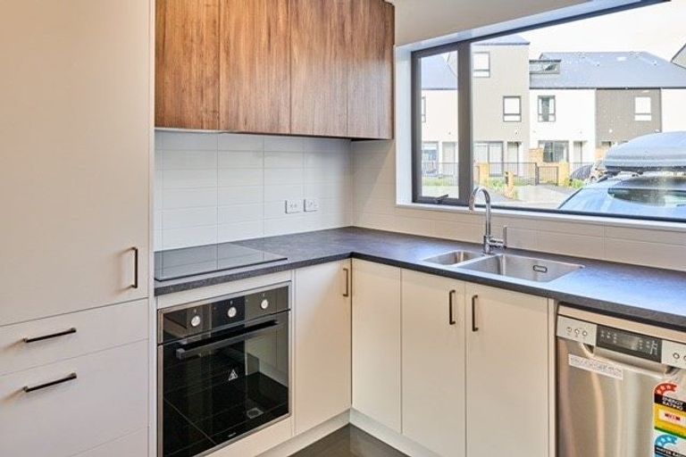 Photo of property in 33/170u Fraser Avenue, Johnsonville, Wellington, 6037