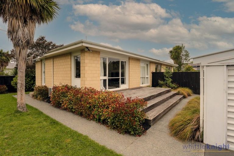 Photo of property in 2/57 Edward Avenue, Edgeware, Christchurch, 8013