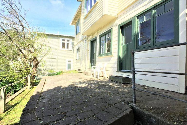 Photo of property in 141 Wallace Street, Mount Cook, Wellington, 6021