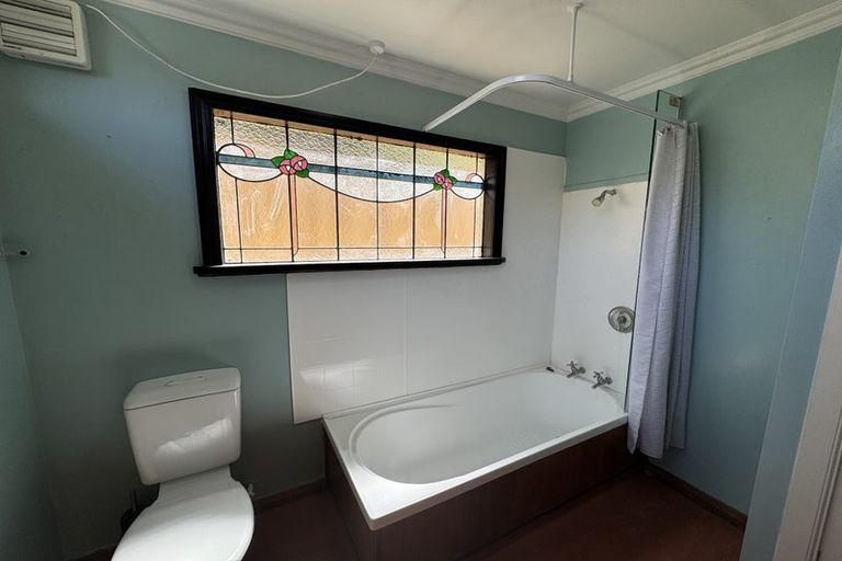 Photo of property in 502 Evans Bay Parade, Hataitai, Wellington, 6021