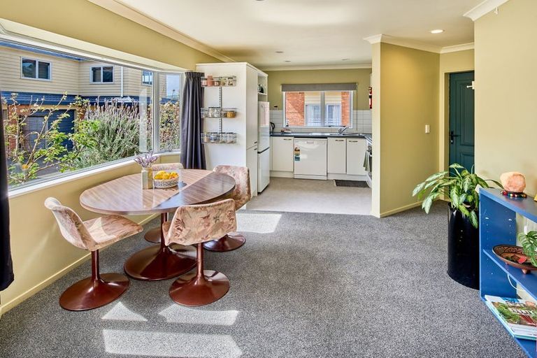 Photo of property in 10 Pohutukawa Grove, Titahi Bay, Porirua, 5022