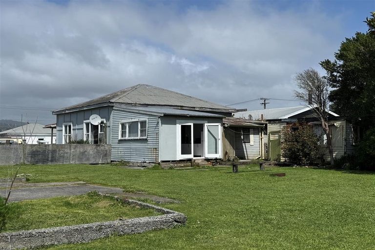 Photo of property in 22 Blake Street, Blaketown, Greymouth, 7805