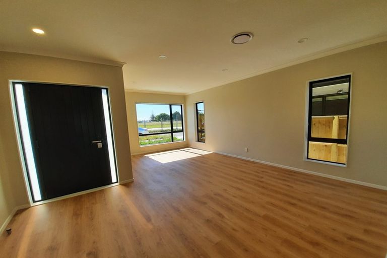 Photo of property in 23 Golden Avenue, Flat Bush, Auckland, 2019