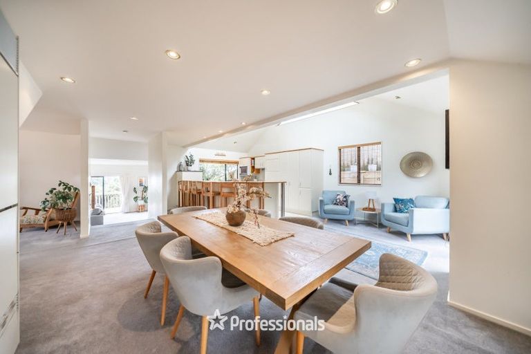 Photo of property in 6 Avonlea Grove, Belmont, Lower Hutt, 5010