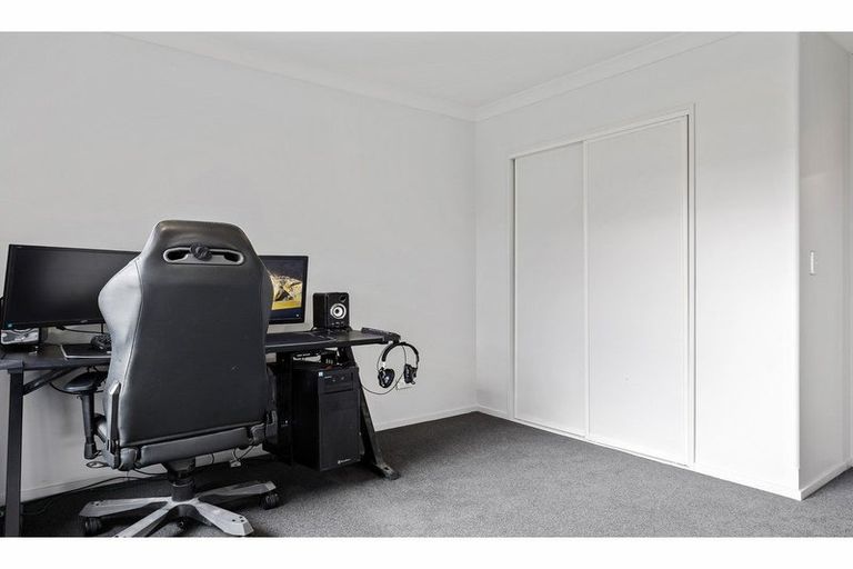 Photo of property in 14b Cameron Crescent, Rolleston, 7614