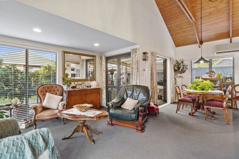 Photo of property in 107b Ocean Road, Whangamata, 3620