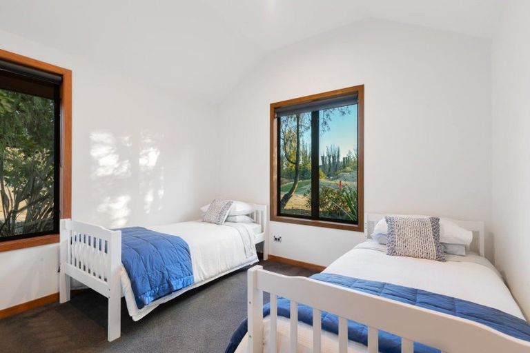 Photo of property in 32 Sarahs Hill, Hahei, Whitianga, 3591