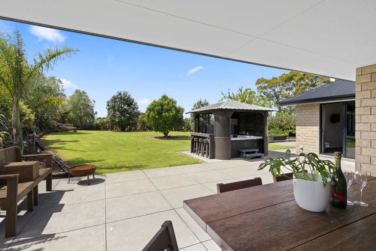 Photo of property in 39 Kendallvale Drive, Waiuku, 2123