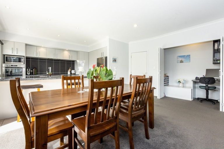 Photo of property in 28a King Street, Taradale, Napier, 4112