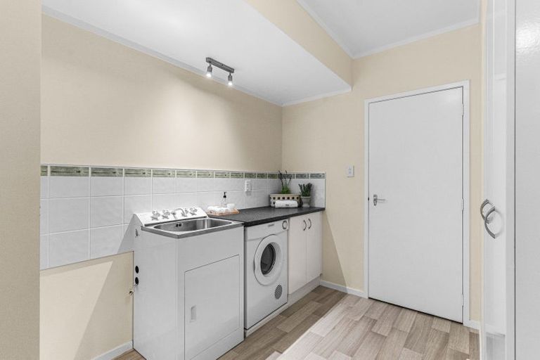 Photo of property in 17 Scenic Rise, Maunu, Whangarei, 0179