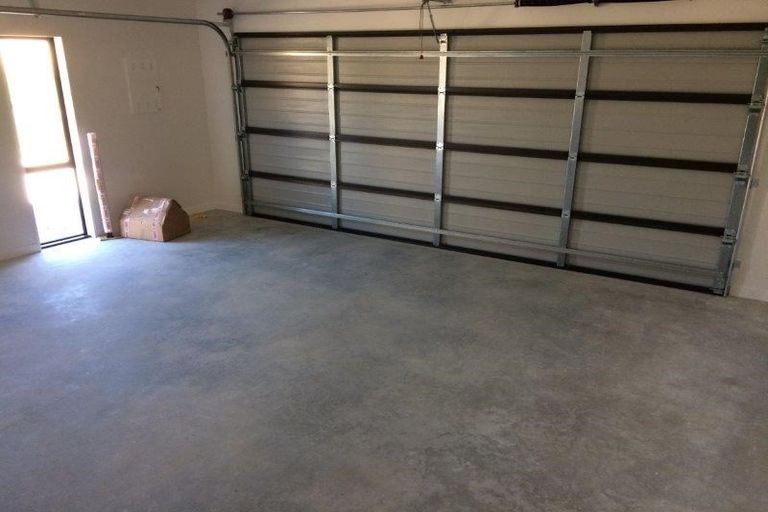 Photo of property in 15 Kirimoko Crescent, Wanaka, 9305