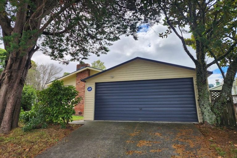 Photo of property in 1/51 Seine Road, Forrest Hill, Auckland, 0620