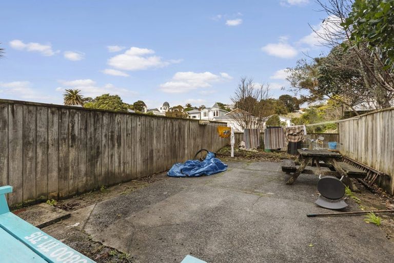 Photo of property in 35 Colombo Street, Newtown, Wellington, 6021