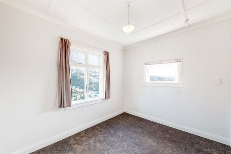 Photo of property in 132-136 Washington Avenue, Brooklyn, Wellington, 6021