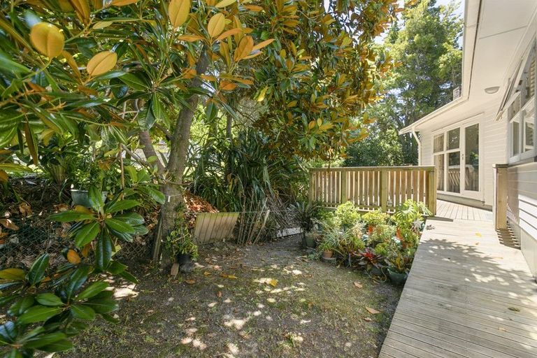 Photo of property in 8 Glenorchy Street, Glen Eden, Auckland, 0602