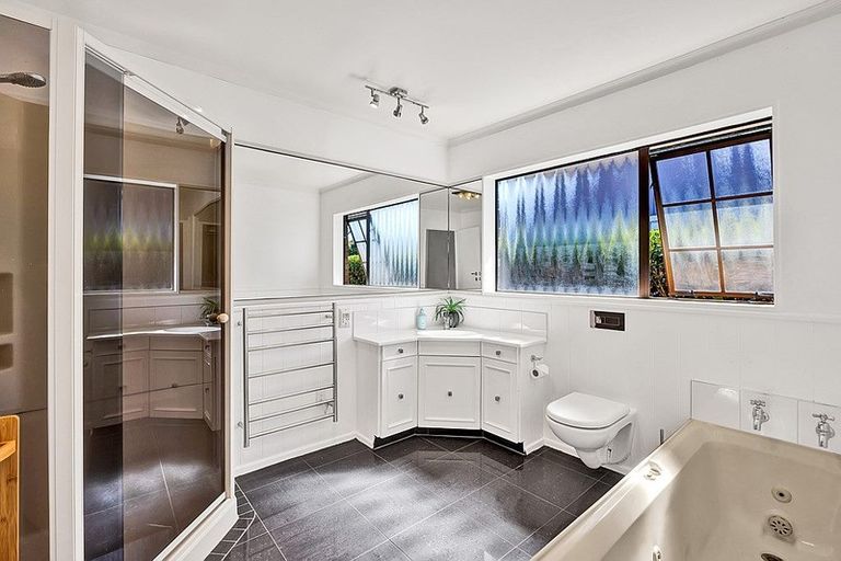 Photo of property in 74 Rata Street, Hawera, 4610