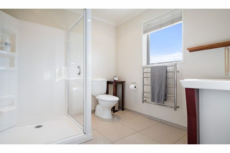 Photo of property in 12 Springwater Avenue, Northwood, Christchurch, 8051