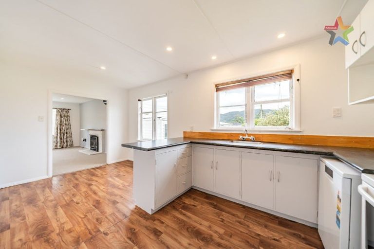 Photo of property in 35 Frederick Street, Wainuiomata, Lower Hutt, 5014