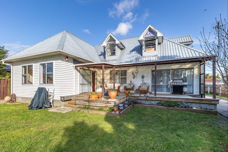 Photo of property in 39 Liverpool Street, Levin, 5510