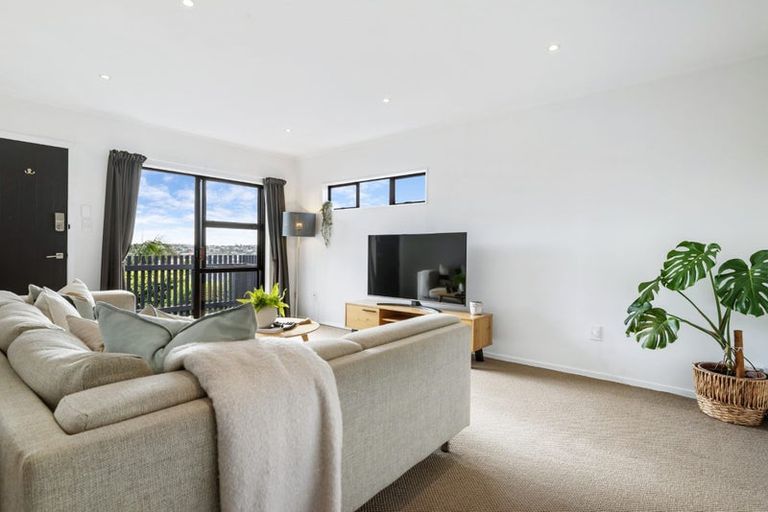 Photo of property in 3/7 Lynngate Place, Hillcrest, Auckland, 0627