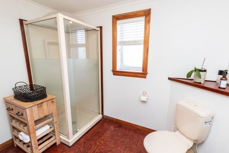 Photo of property in 117 Severn Street, Island Bay, Wellington, 6023